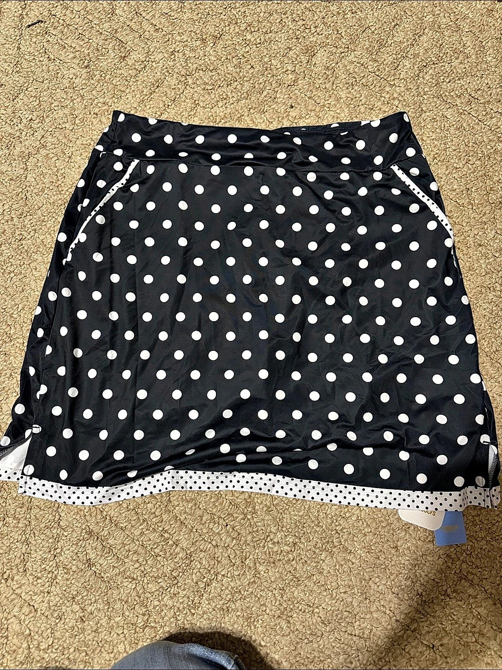 Acegolfs Polka Dot Mini Skort in Black & White Size Medium NWT
